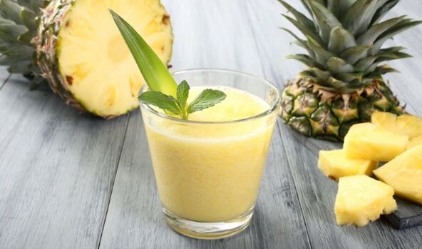 Zencefil-ananaslı smoothie vücudu toksinlerden etkili bir şekilde temizler
